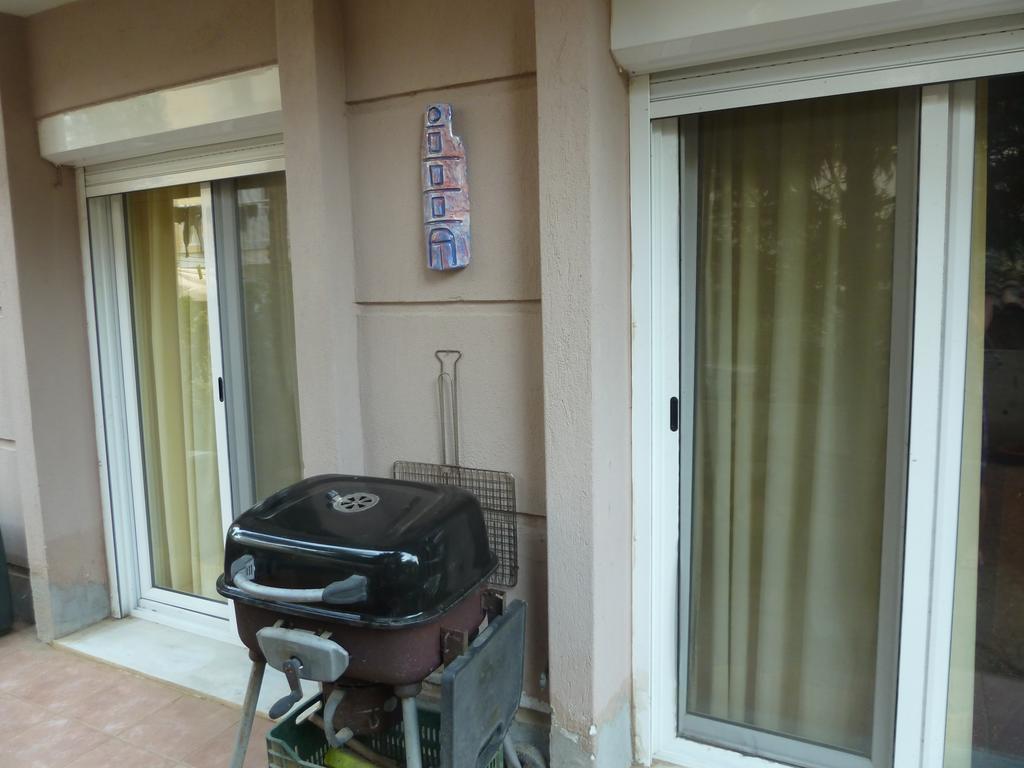 Seaside Apartment Thessaloniki Exterior foto